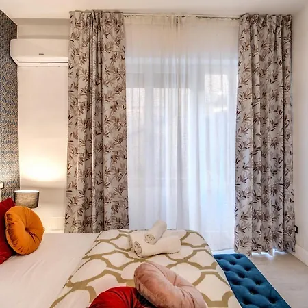 Apartment Aweshomeitaly - White Mirrors *