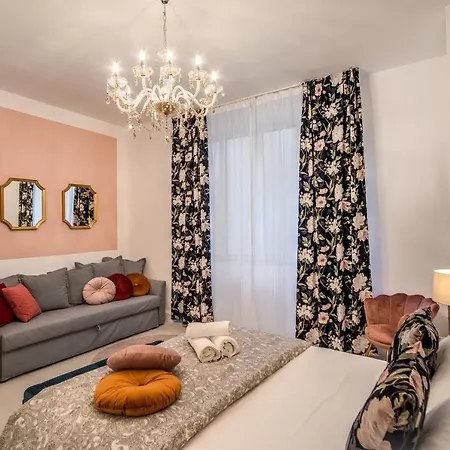 Apartment Aweshomeitaly - White Mirrors Pisa